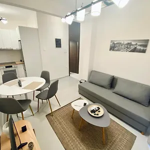 Antigonidon Square Διαμέρισμα